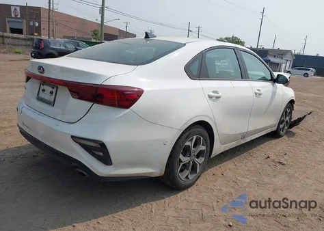 2021 Kia Forte Lxs из США, поврежденный, VIN 3KPF24AD3ME264999